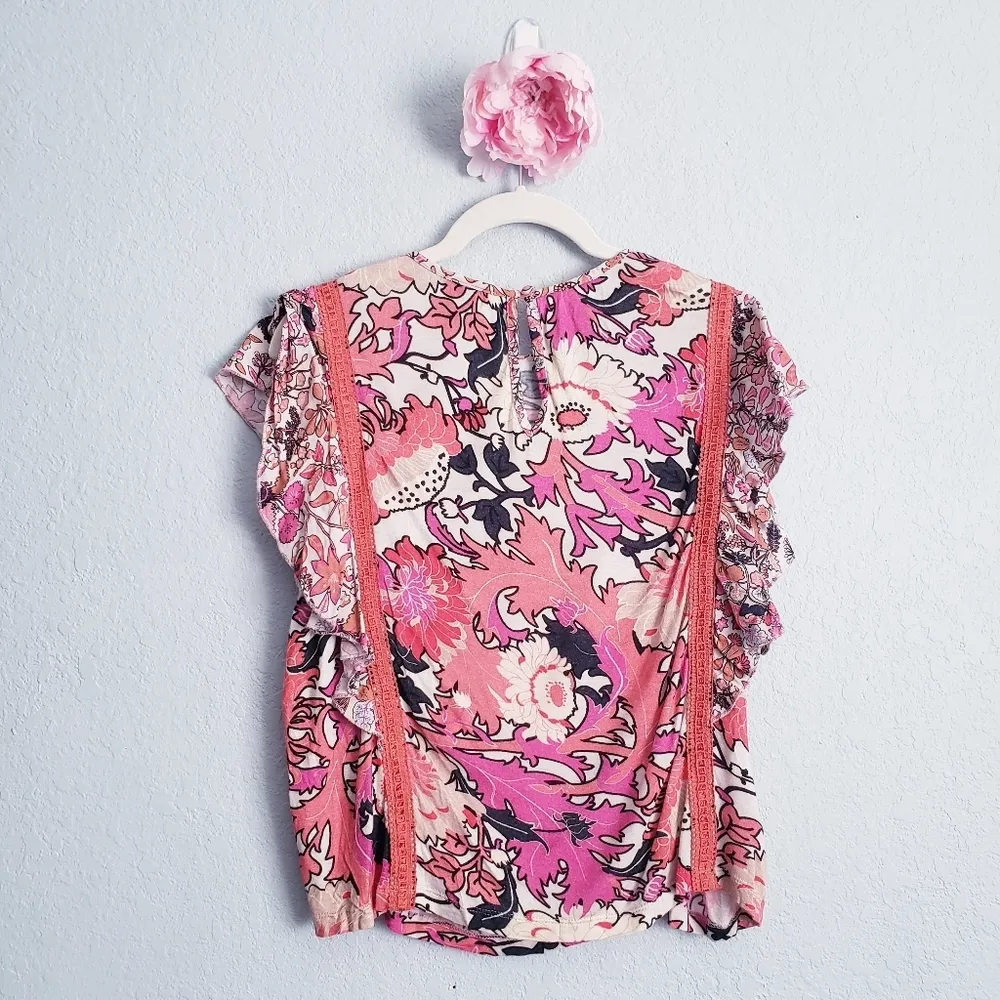 Anthropologie Conditions Apply Floral Ruffle Shirt - Image 8