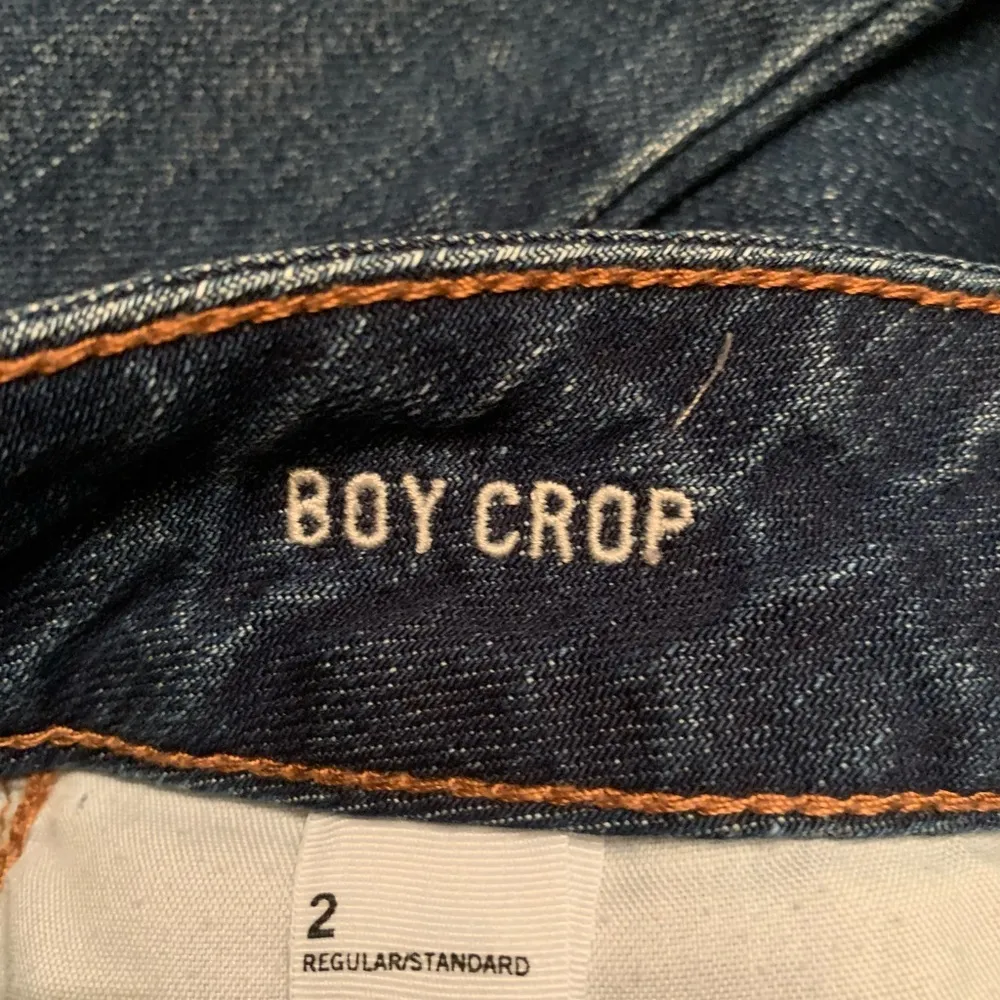 American Eagle Jeans Size 2 Blue Boy Crop Distressed - Image 2