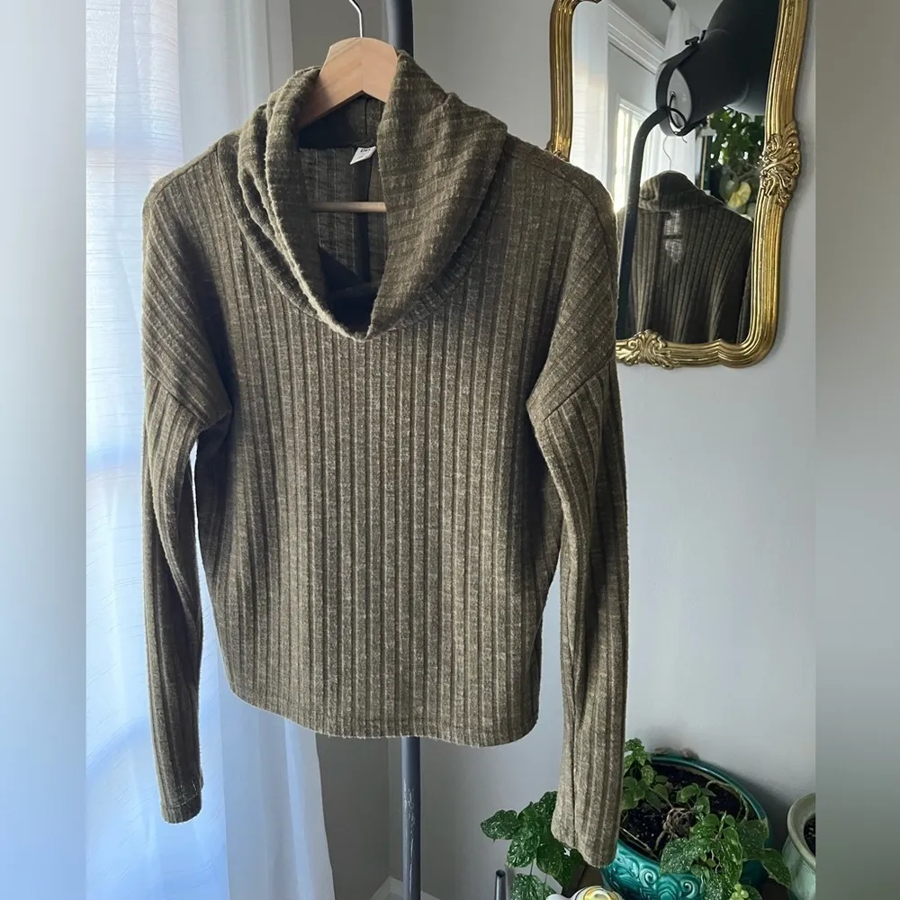 BP‎ Olive Green Ribbed Soft Dolman Long-sleeve Cowl Turtleneck Fall Cozy Top - Image 2