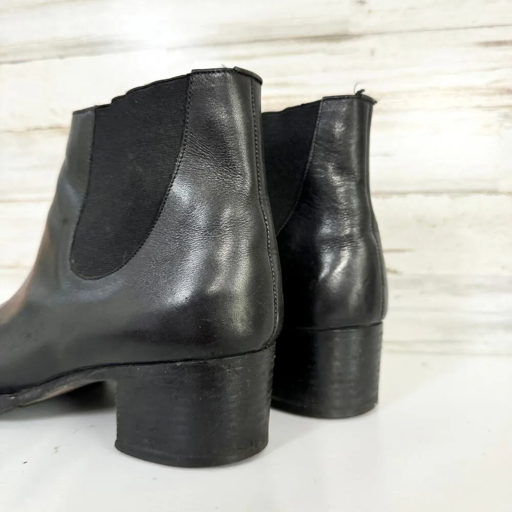Fatta A Mano Women Black Leather W/ Stretch Sides Rounded Toe Ankle Booties 36 Size 5.5 - Image 4