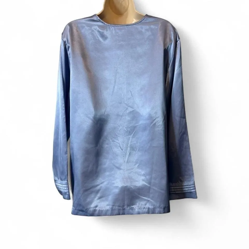 Vintage Blue Satin V - Image 3