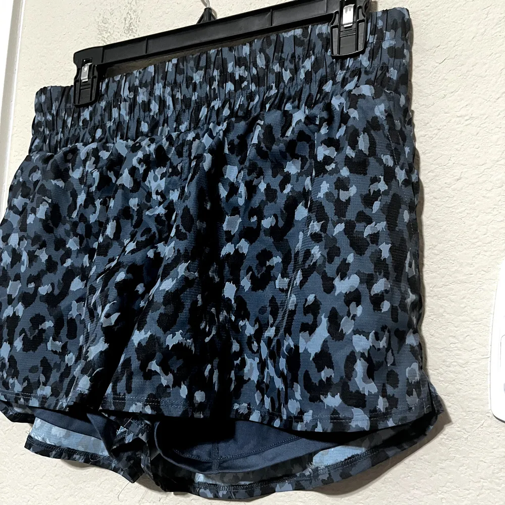 Anko Active Australia Running Shorts yoga gym US M AU sz 14 lined blue camo Size M - Image 2