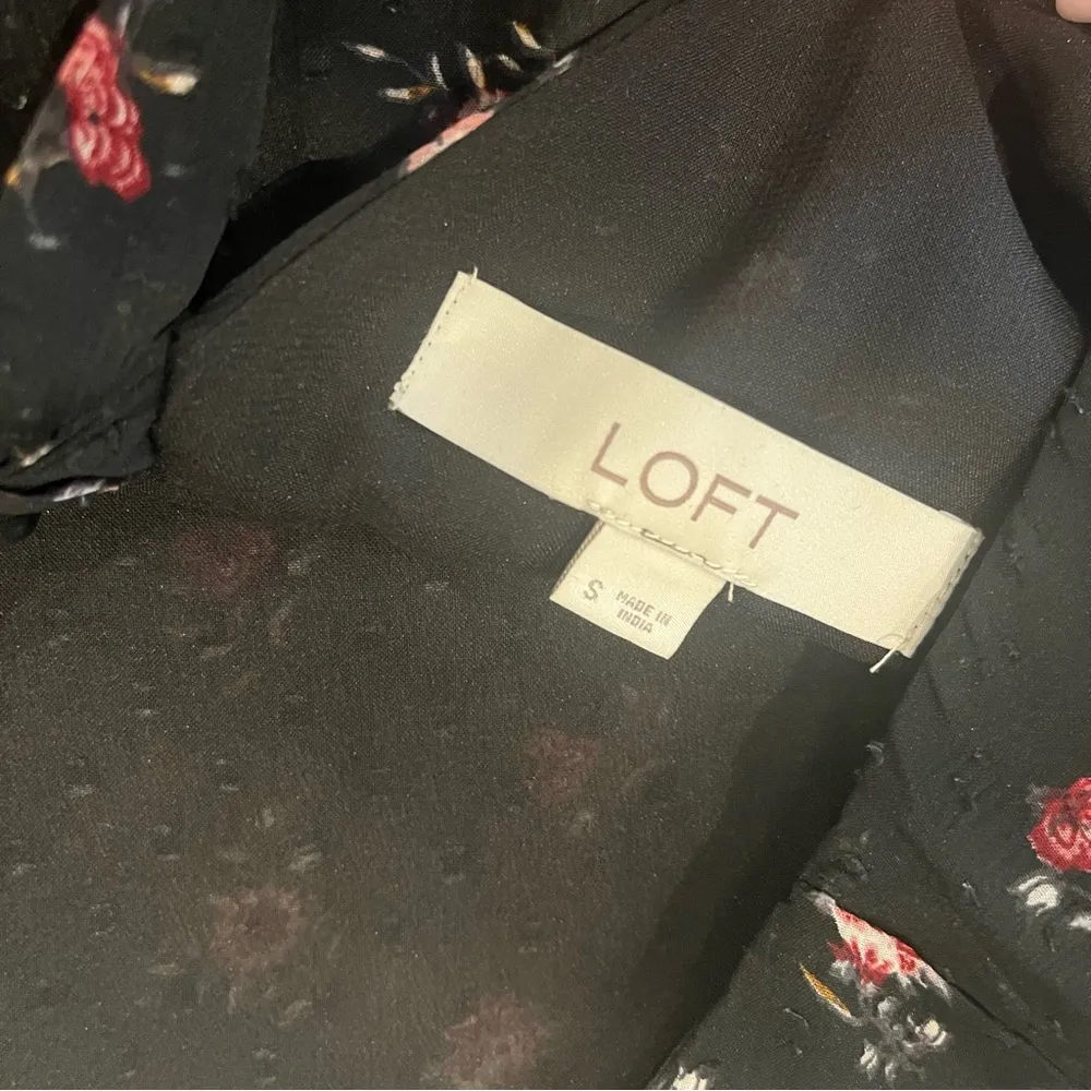 Loft Cropped Bow Back Blouse Size S - Image 6