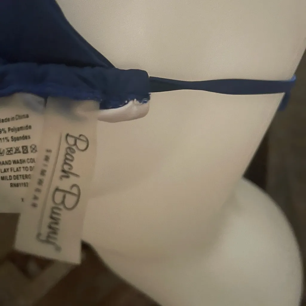 Beach Bunny Swimwear Ball and Chain Top in blue XS - Image 7