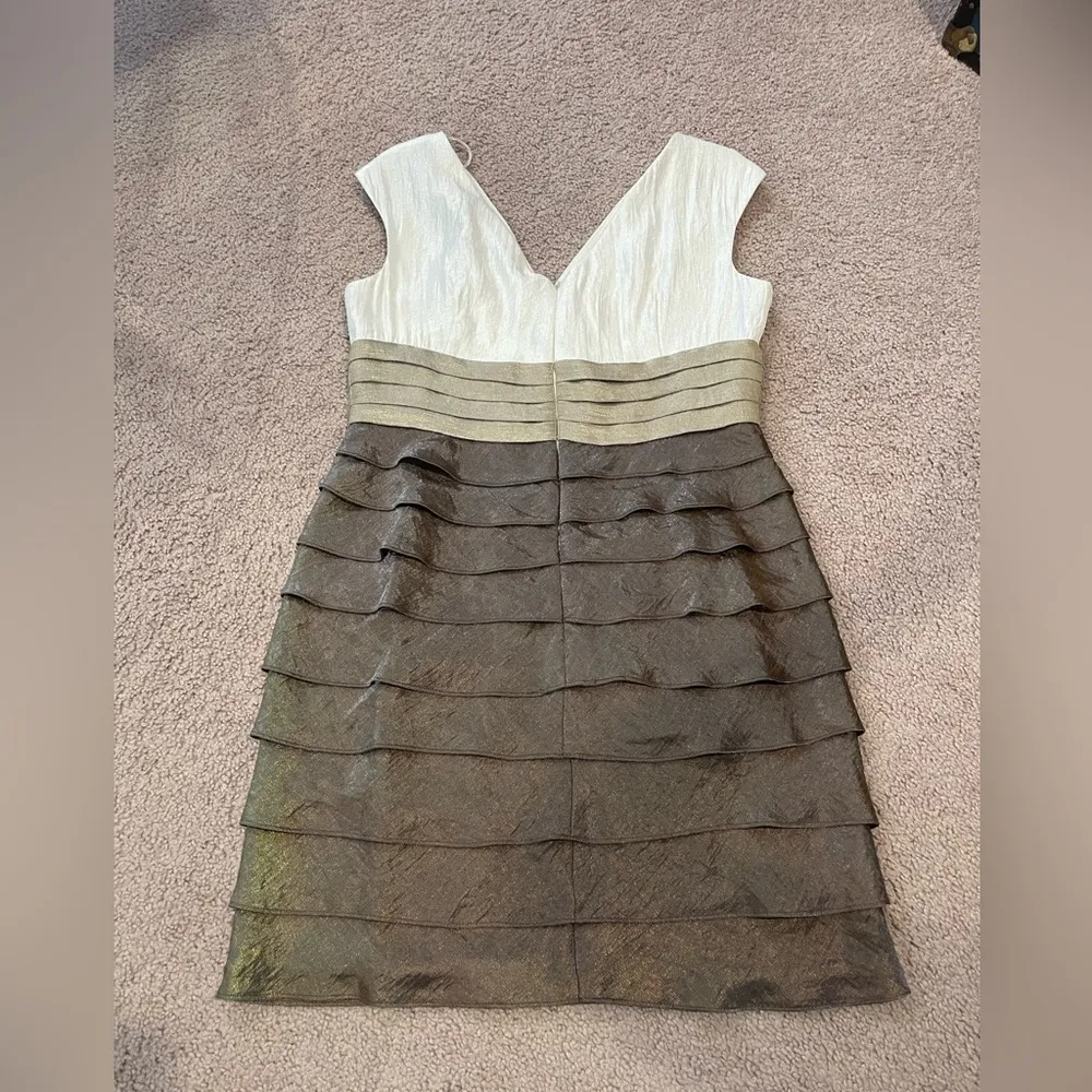 Women's LONDON TIMES ruffled deep V-neck sleveless bodycon cocktail dress - Image 9