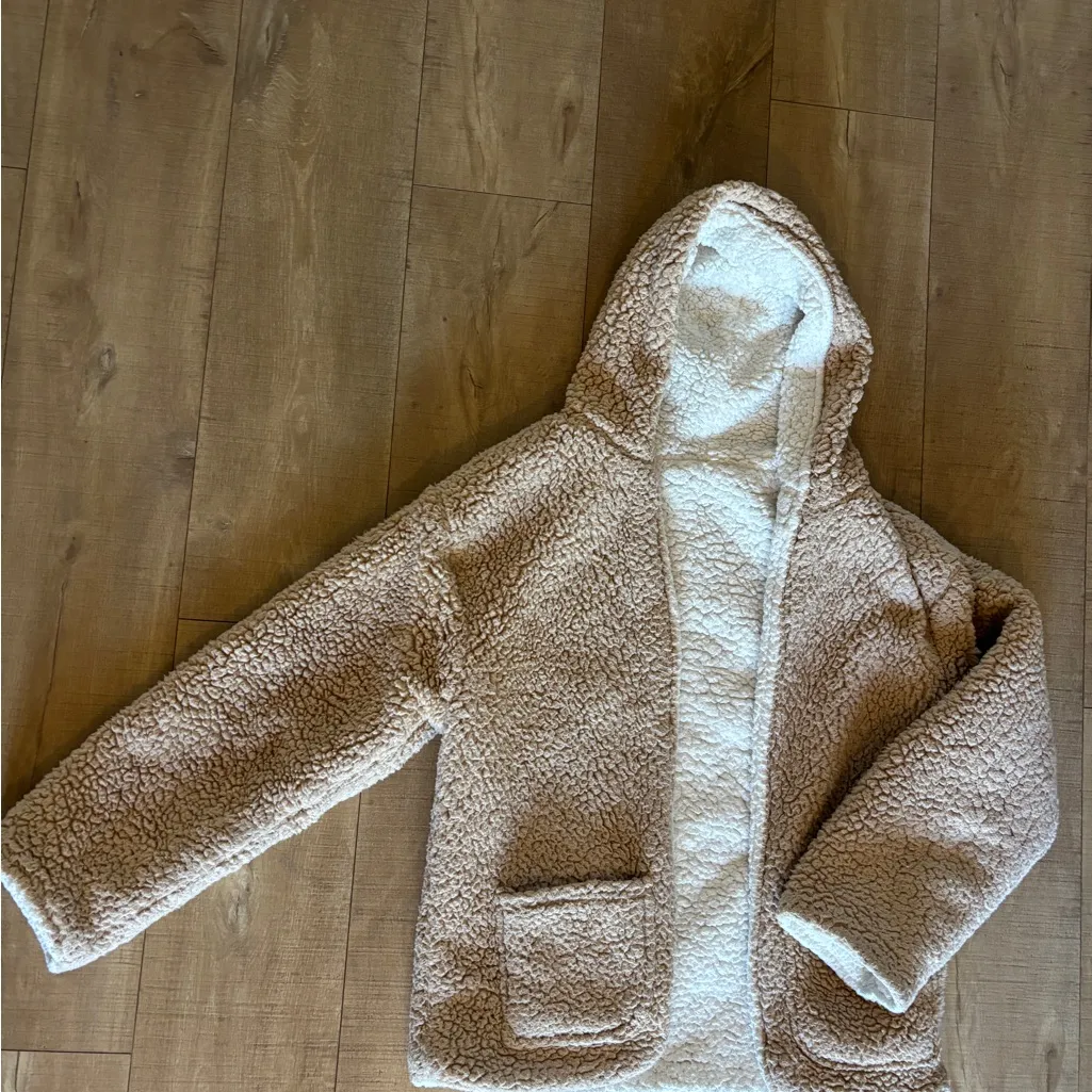 Love Tree  Tan Reversible Sherpa Jacket - Image 3