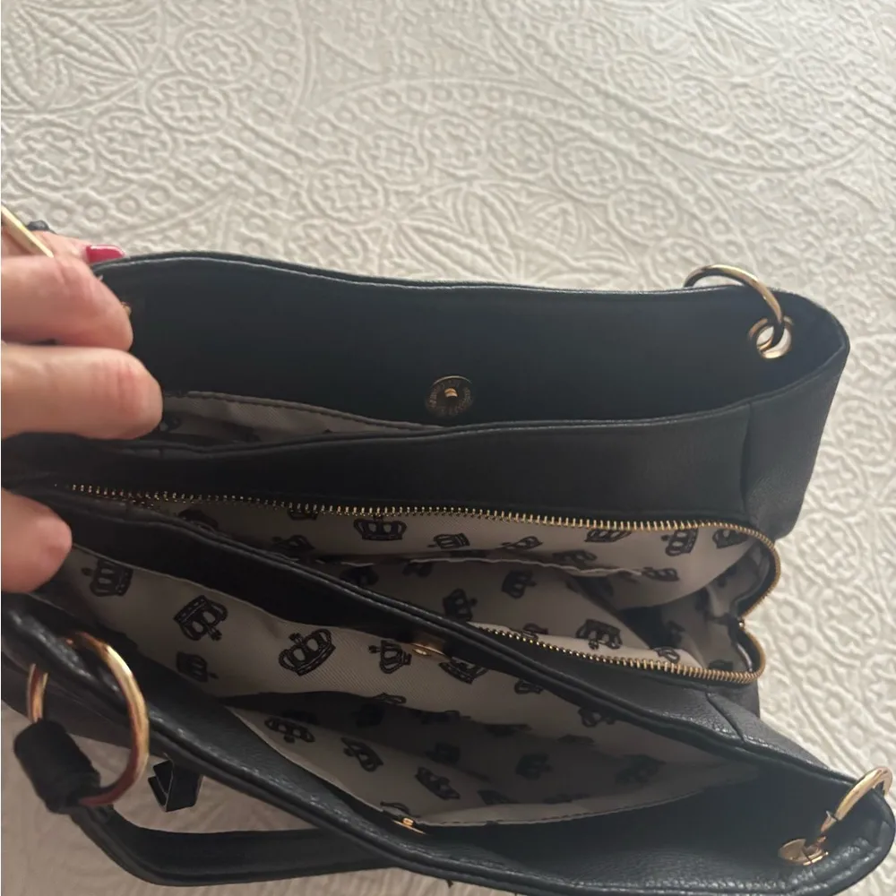 Black Shoulder Bag - Image 8