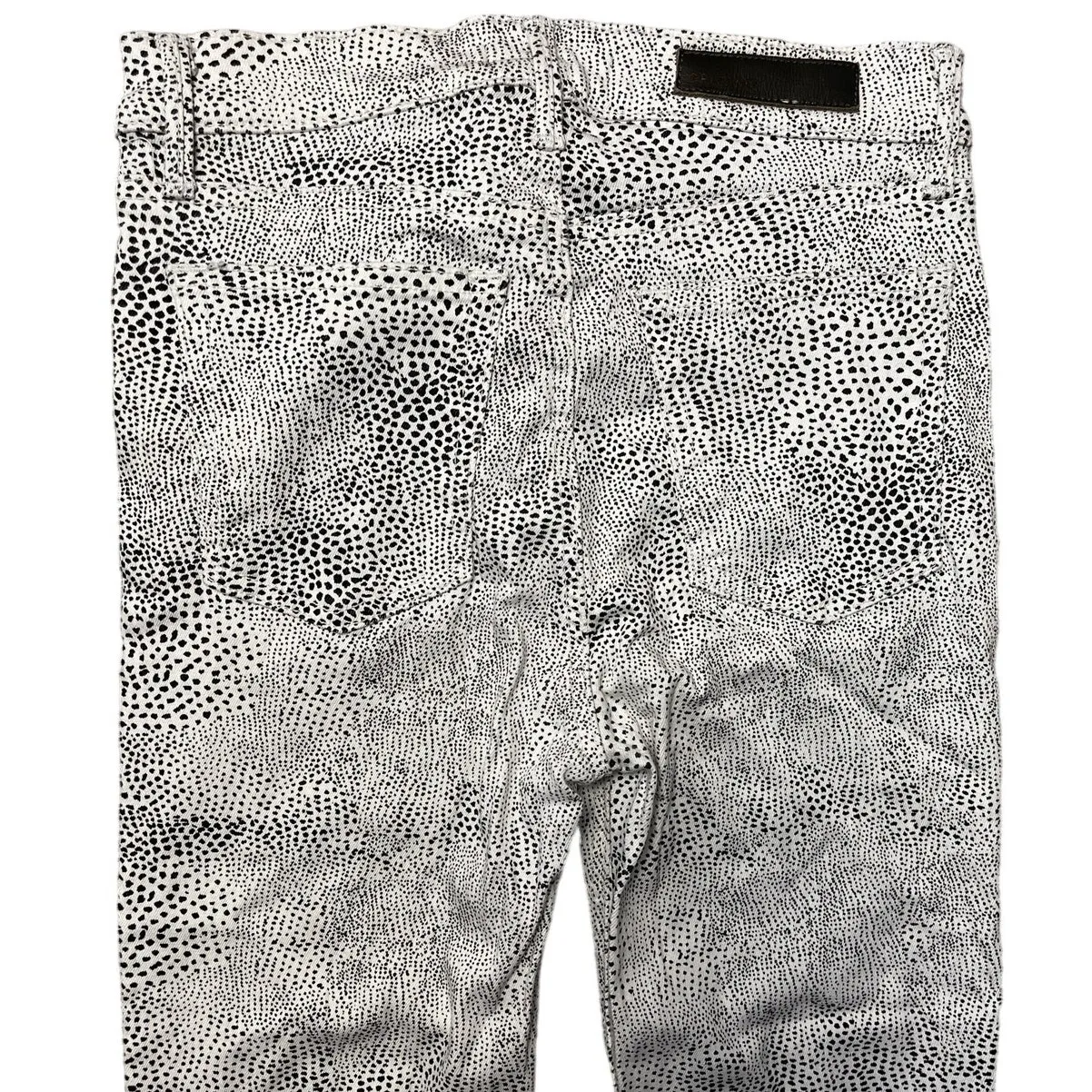 Aritzia GRLFRND Opposites Attract High-Rise Slim Black/White Reed Jeans‎ Size 26 - Image 7