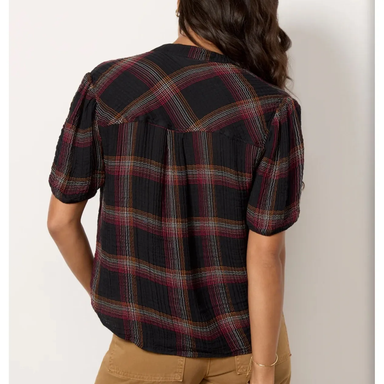 Cloth & Stone Sunset Plaid Top Textured Henley Shirt Puff Sleeve Small Black Red - Image 2