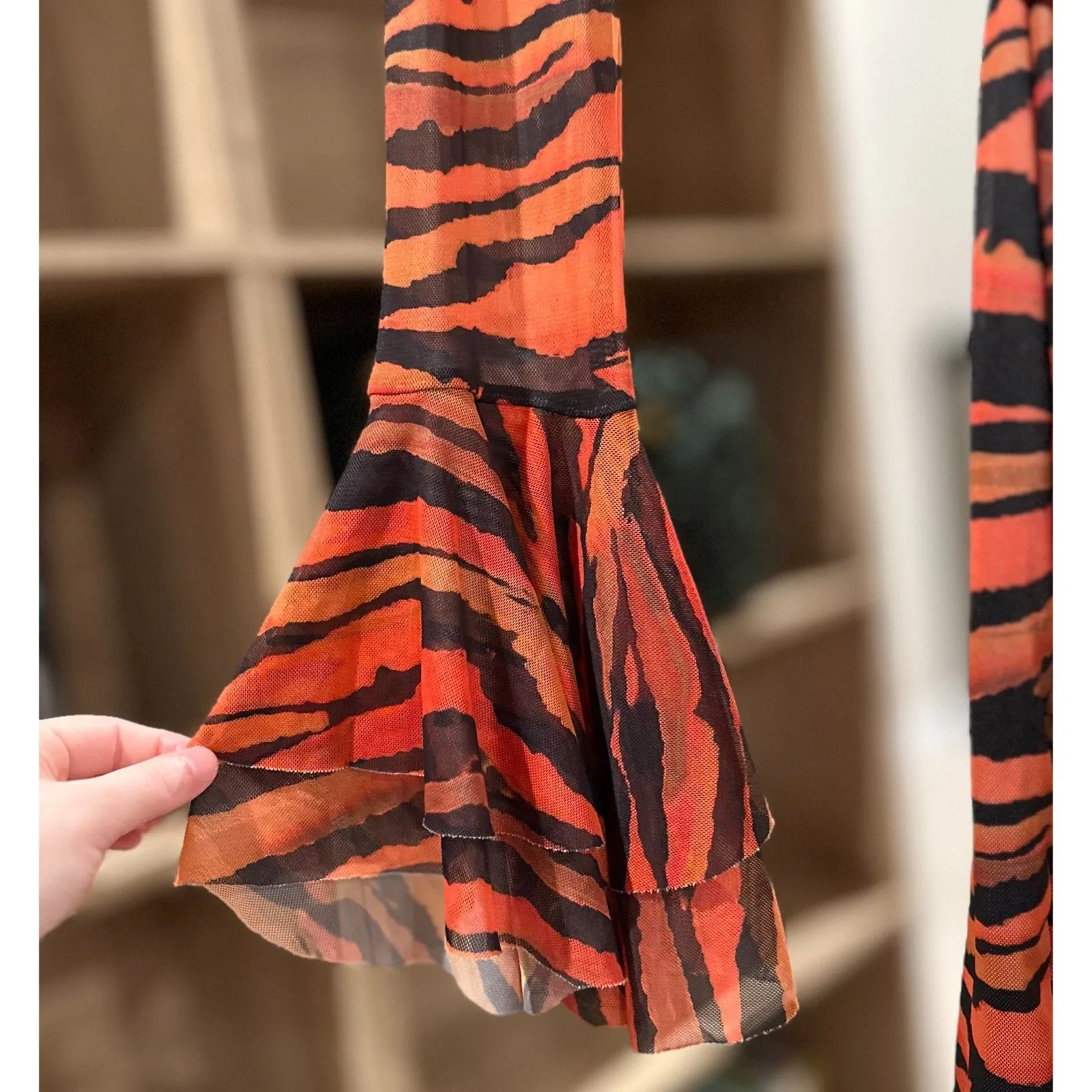 PrettyLittleThing Orange Zebra Flare Sleeve Tie Waist Bodycon Dress - Image 4