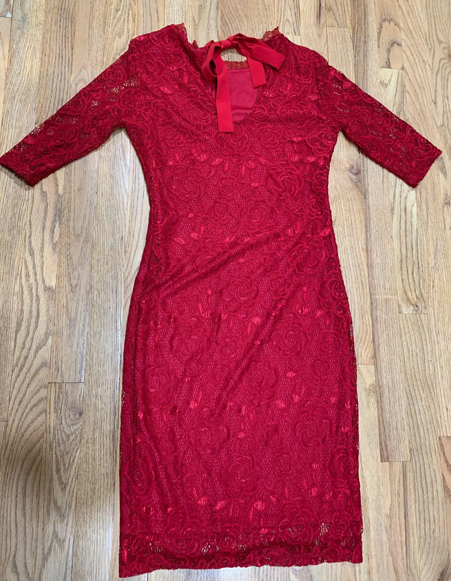 Glory Sunshine Red Lace Dress Size M - Image 2