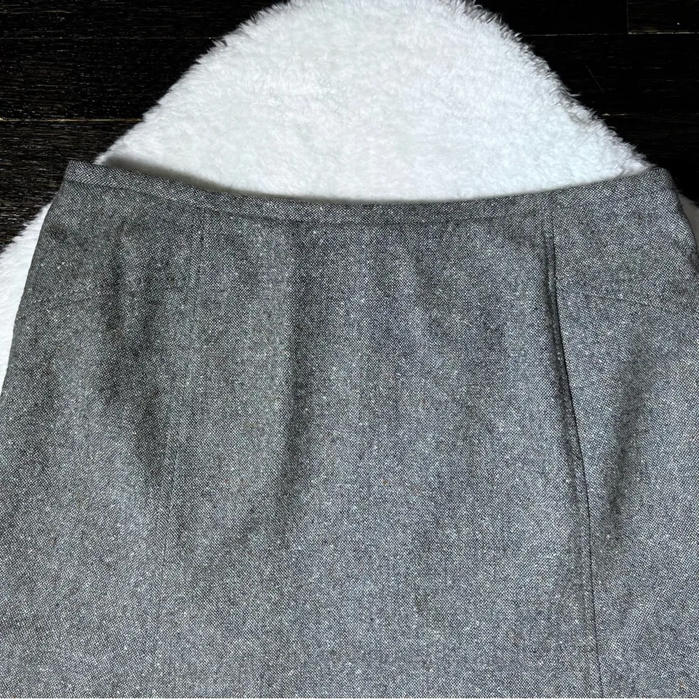 Ann Taylor Gray Virgin Wool Lined Trumpet Skirt - Image 2