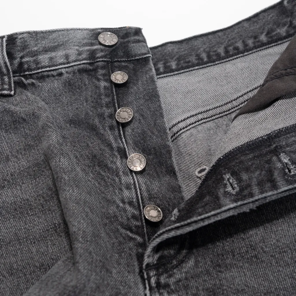 Agolde. Dee Denim short in Moxy - Image 7