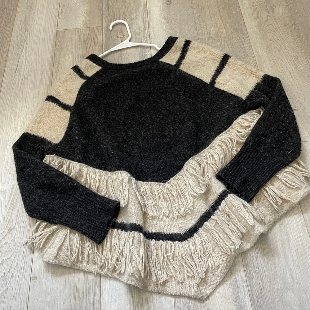 Free People Sweater fringe colorblock womens Beige Black (small) boho western - Image 4