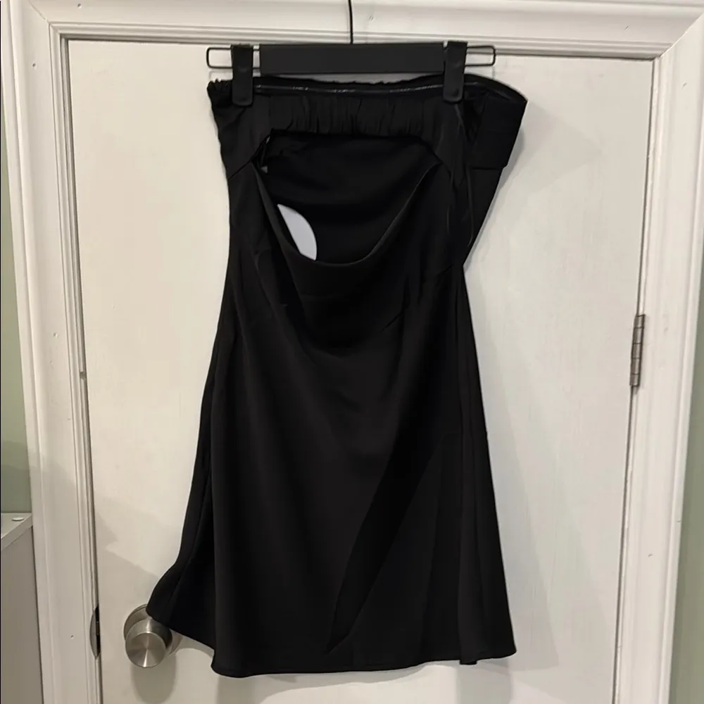 NWT  - Phillipa Mini Dress in Black - Image 9