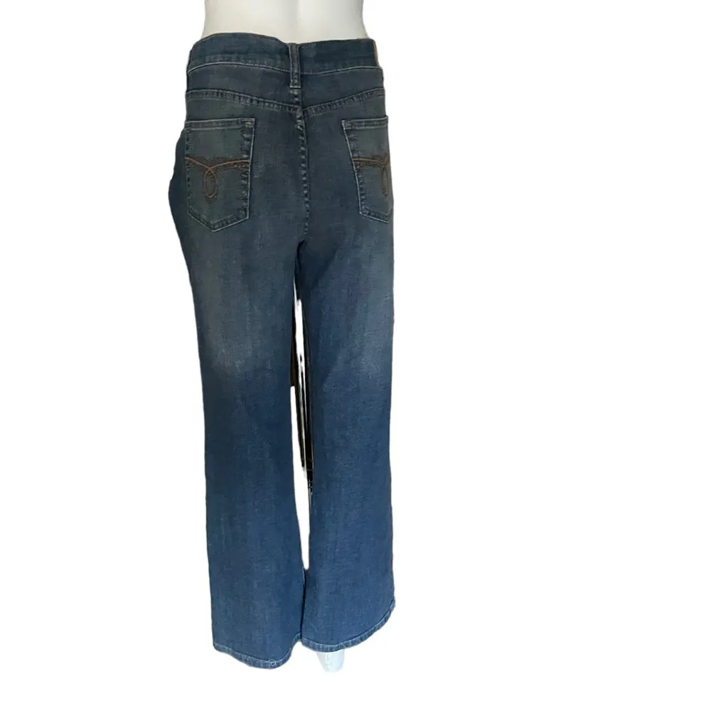 BCBG Plus Size Jeans Size 16 NWT Blue - Image 3