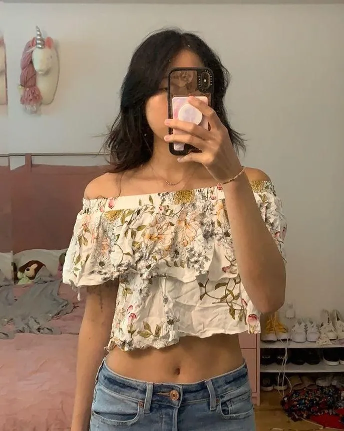 LF floral off the shoulder crop top ruffle hem - Image 2