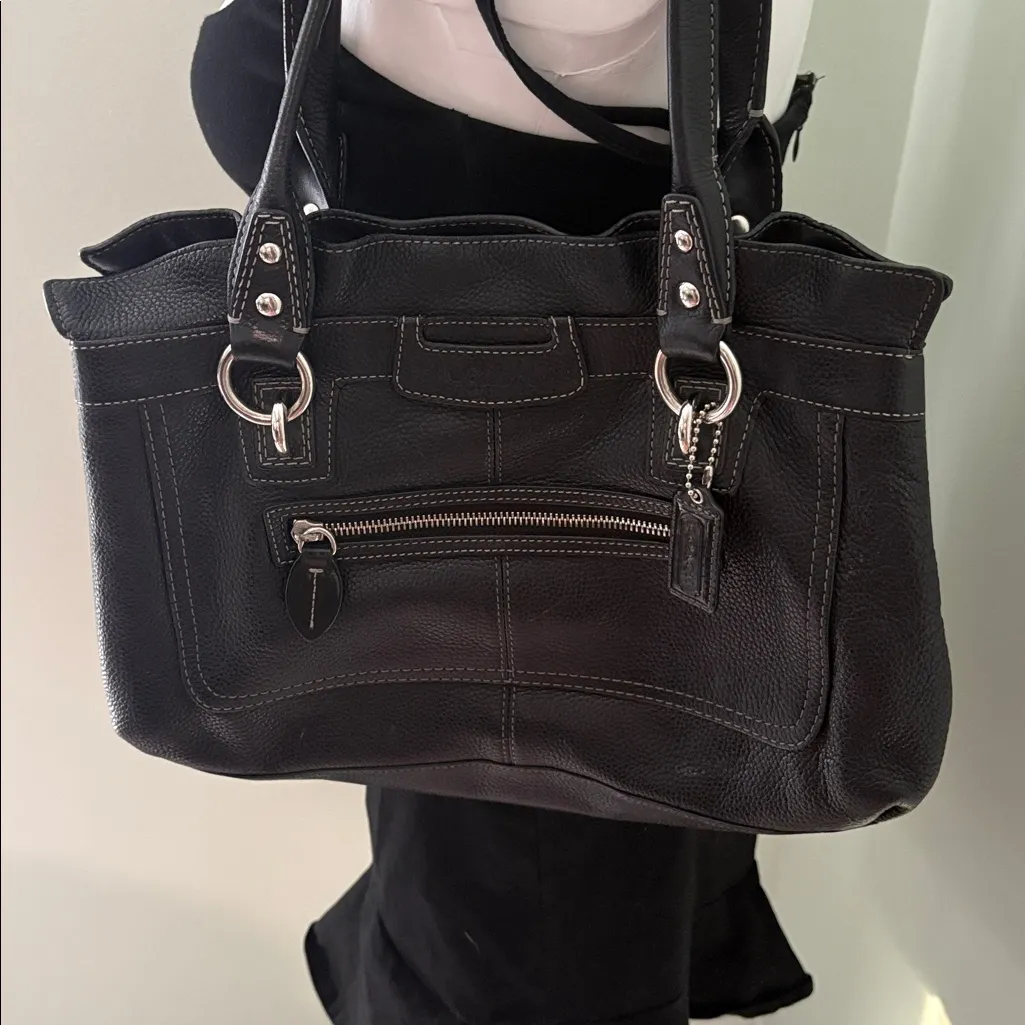 Coach Black Leather Shoulder Bag with Silver Accents - Image 2