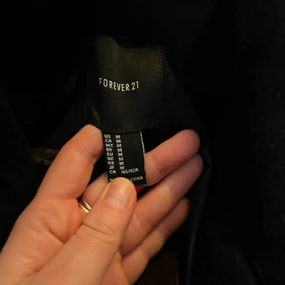 forever 21 black pea coat size medium - Image 3