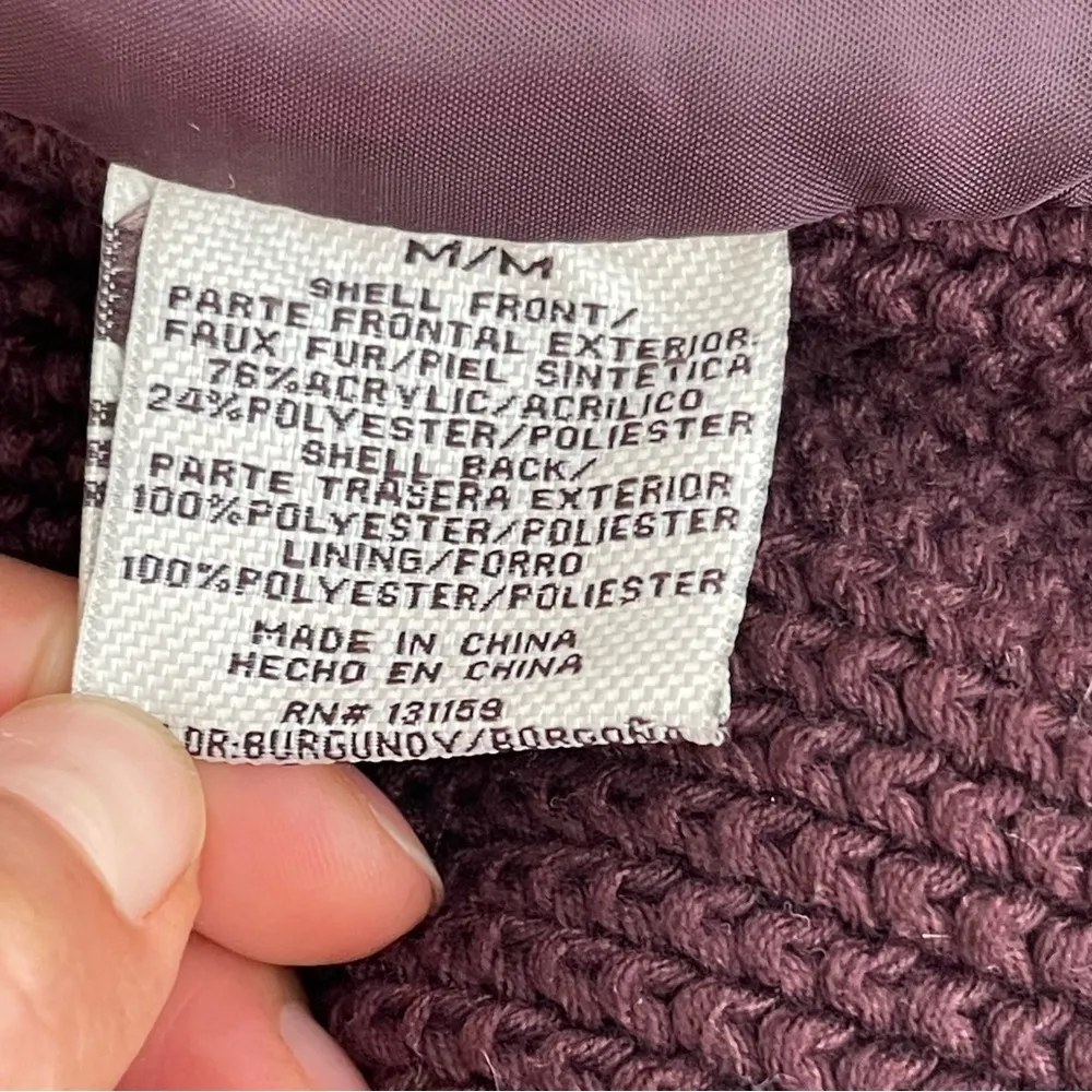 Sebby Collection Women’s Faux Fur Vest Size M Burgundy Knit Back Hook Closure - Image 10