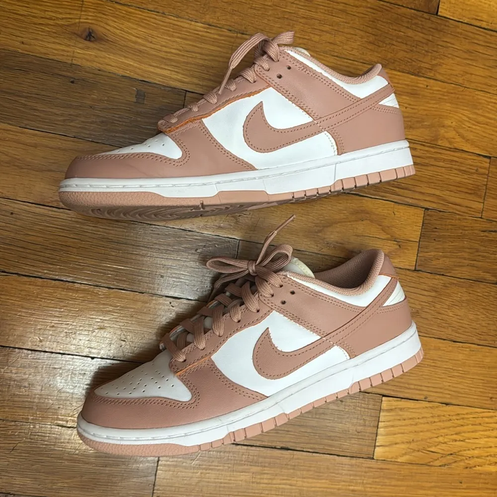 Nike  Dunk Low Sneakers - Pink and White - Image 3