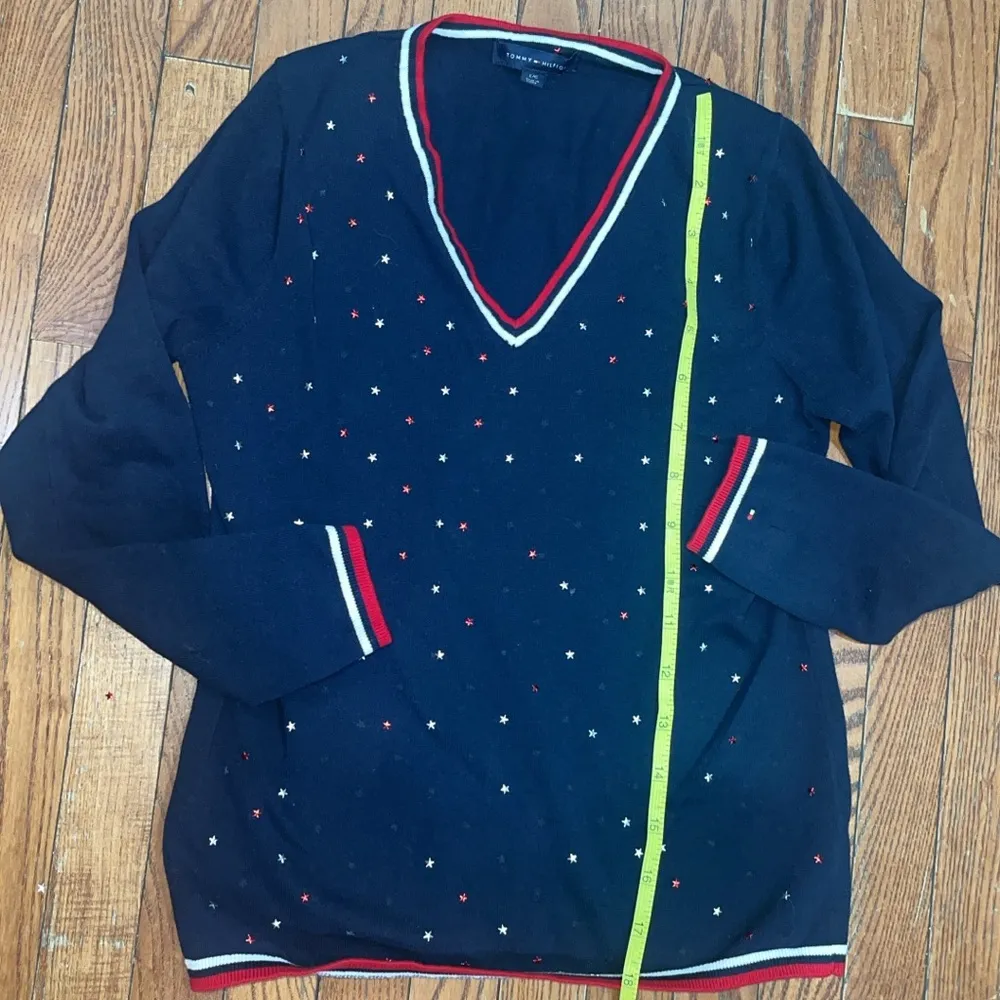 - Tommy Hilfiger lightweight sweater with stars - Image 6