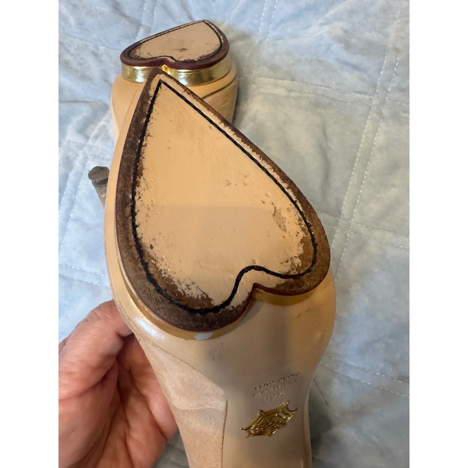 Charlotte Olympia Suede Platform Pumps Heel Shoes Beige Gold Italy 39.5 - Image 5