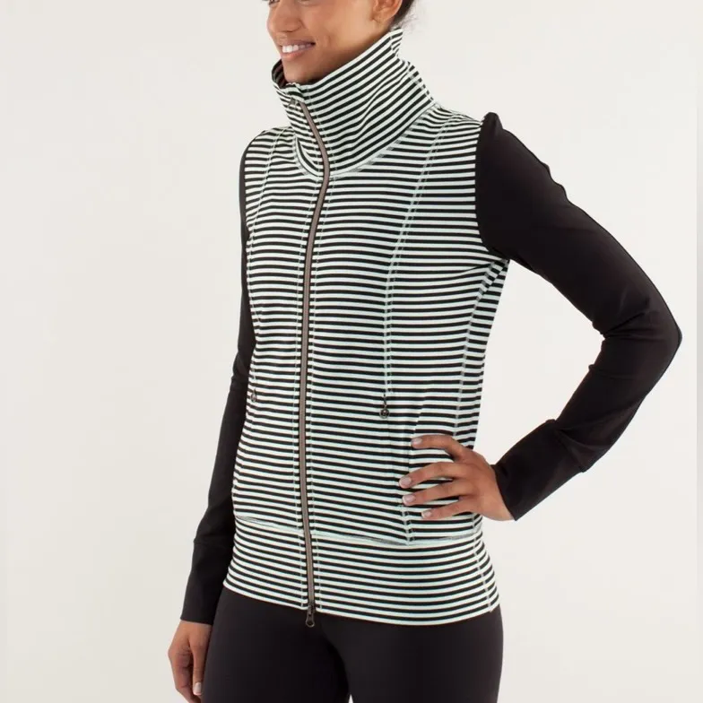 2013 Lululemon Daily Yoga Jacket Classic Stripe Mint Moment Black Size 8 Rare - Image 3