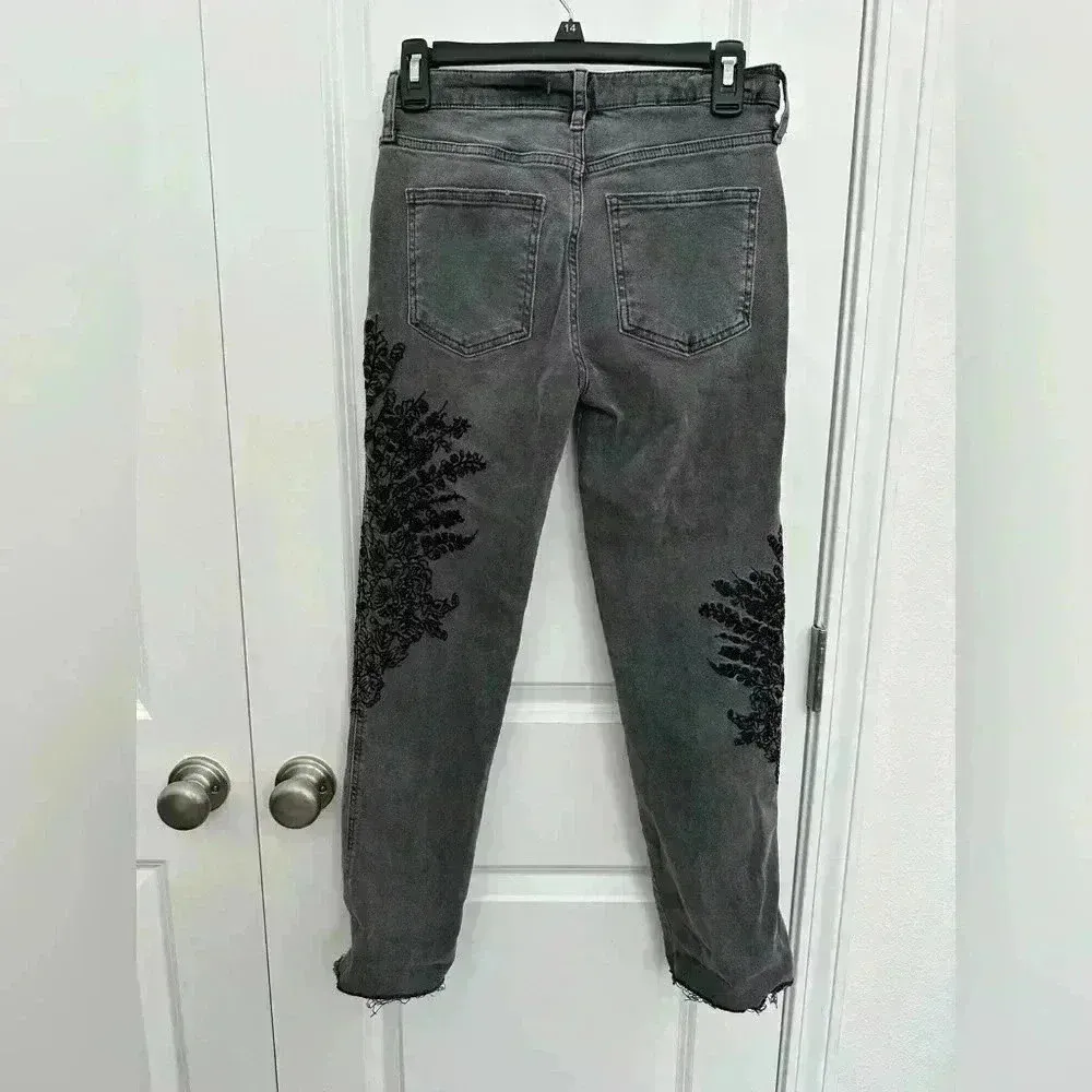 We The Free Free People Women’s Gray Floral Embroidered Crop Girlfriend Jeans - Image 2