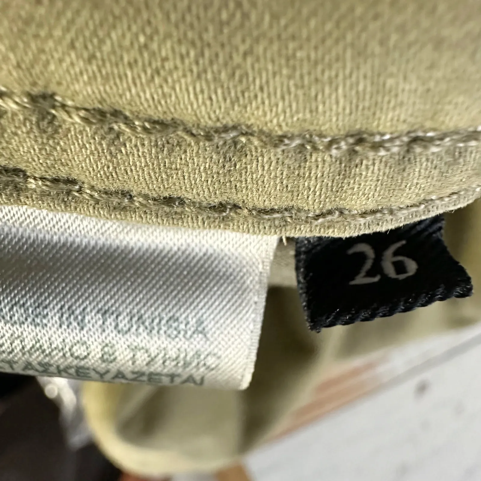 7 For All Mankind Darted Boyfriend Sateen Jogger Pants Size 26 Army - Image 3