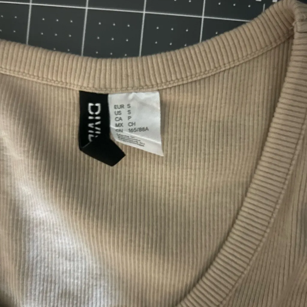 Chic Sleeveless Beige Midi Dress Tan - Image 4