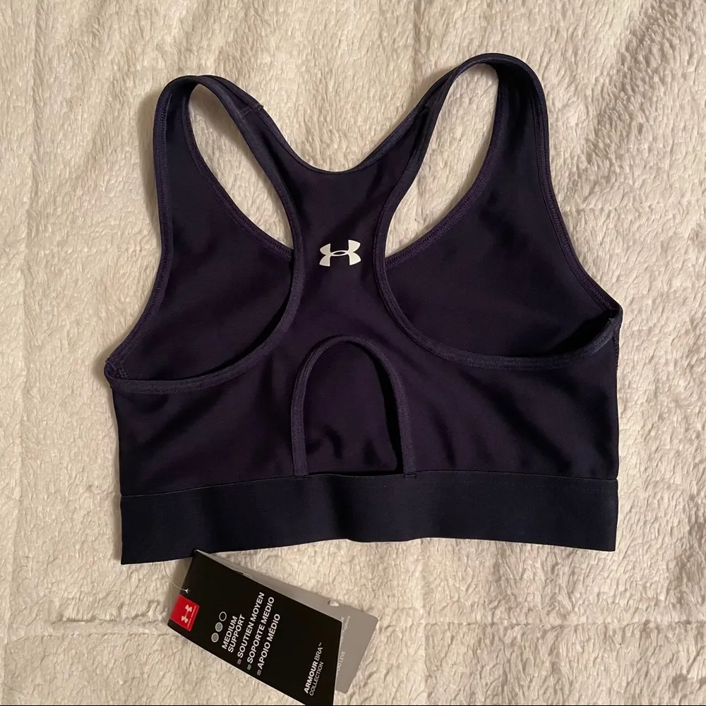 Under Armour Heat Gear Keyhole back mid impact bra - Image 4