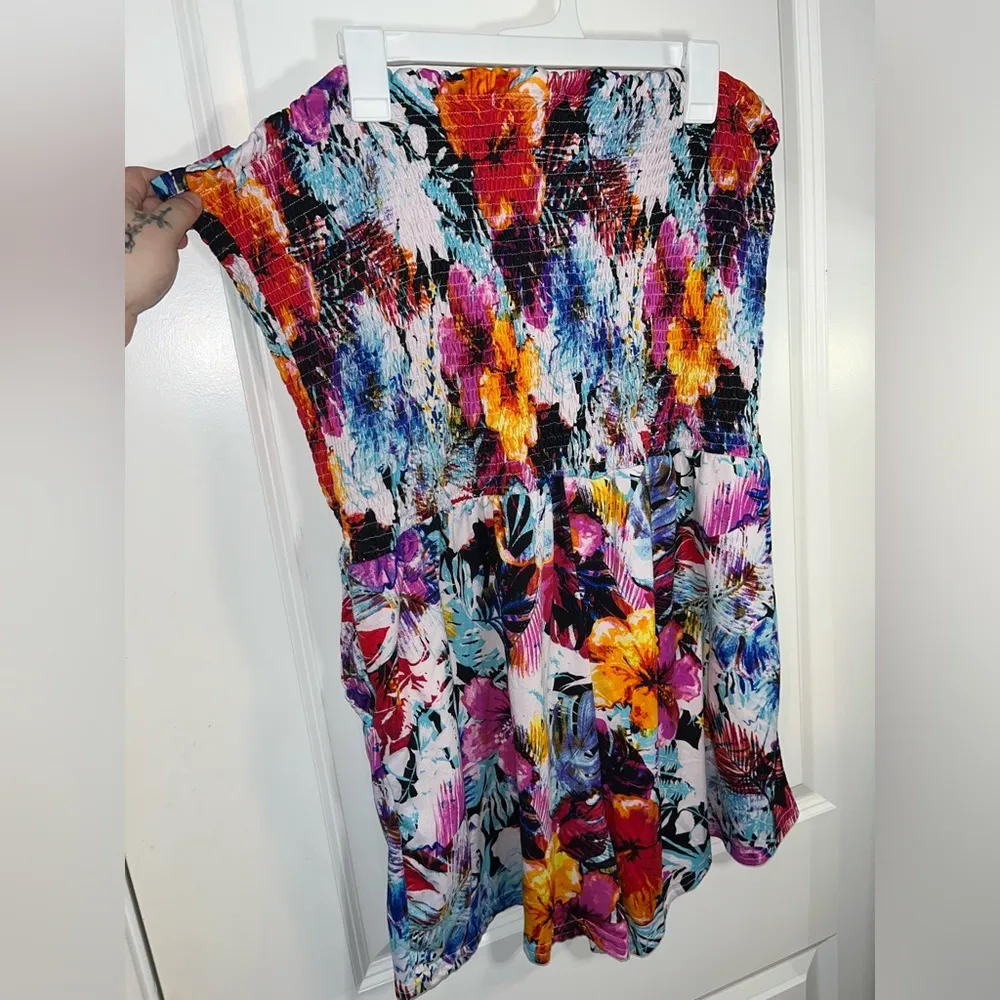 Rouge Collection NWOT Ruched Chest Strapless Romper Pockets Shorts Floral Sz 4X Pink - Image 5