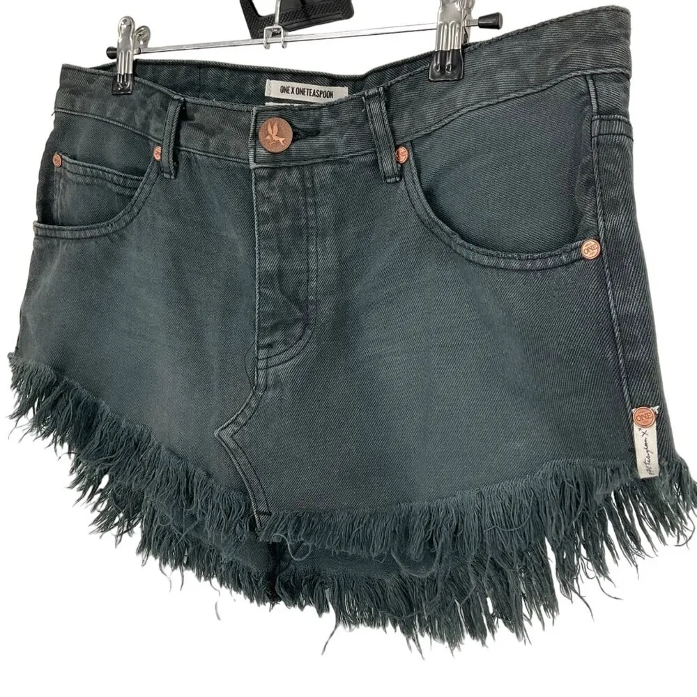 One Teaspoon 4040 Skirt With Low Waist & Raw Hem Size 27 black Denim button fly - Image 13