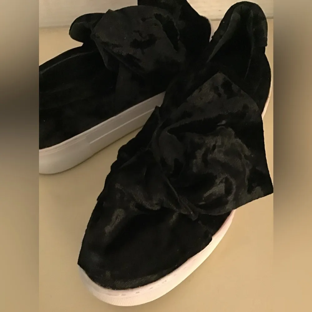 J/Slides women black velvet Anabelle Platform sneakers US 7 - Image 9