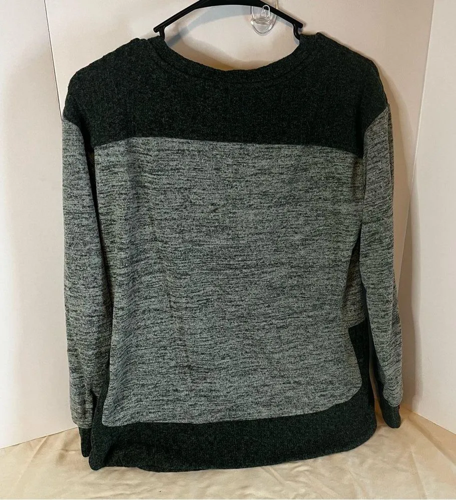 Christopehr and Banks long sleeve sweater - Image 3