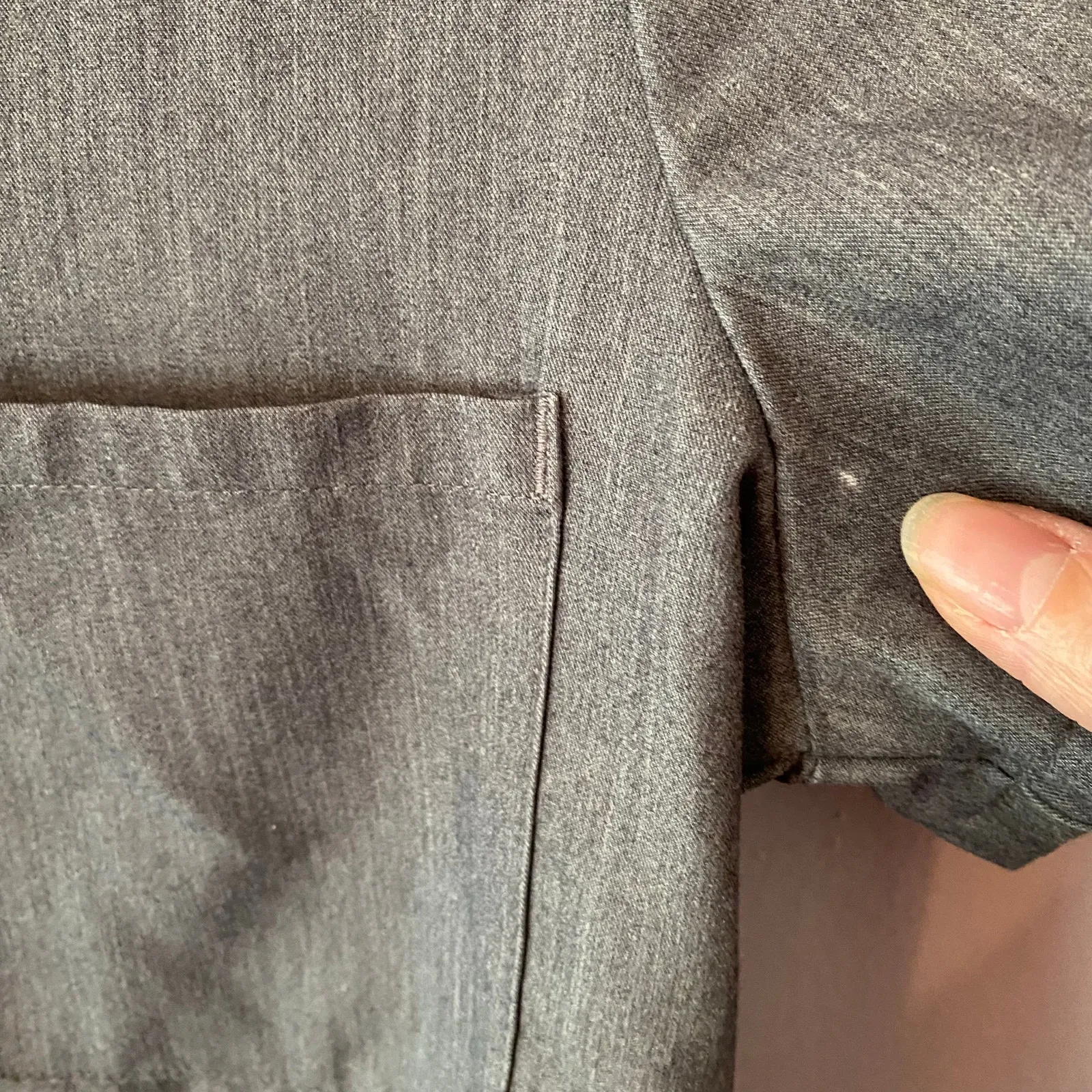 FIGS Graphite Gray Catarina Scrub Top Medical Uniform Women's size XS Nurse Dr - Image 10