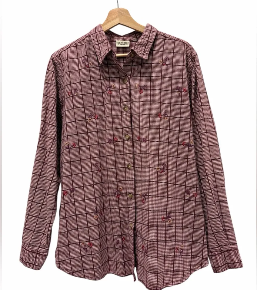 Classic Elements Plum Purple Gingham Embroidered Cottage Educator Top Size Large - Image 1
