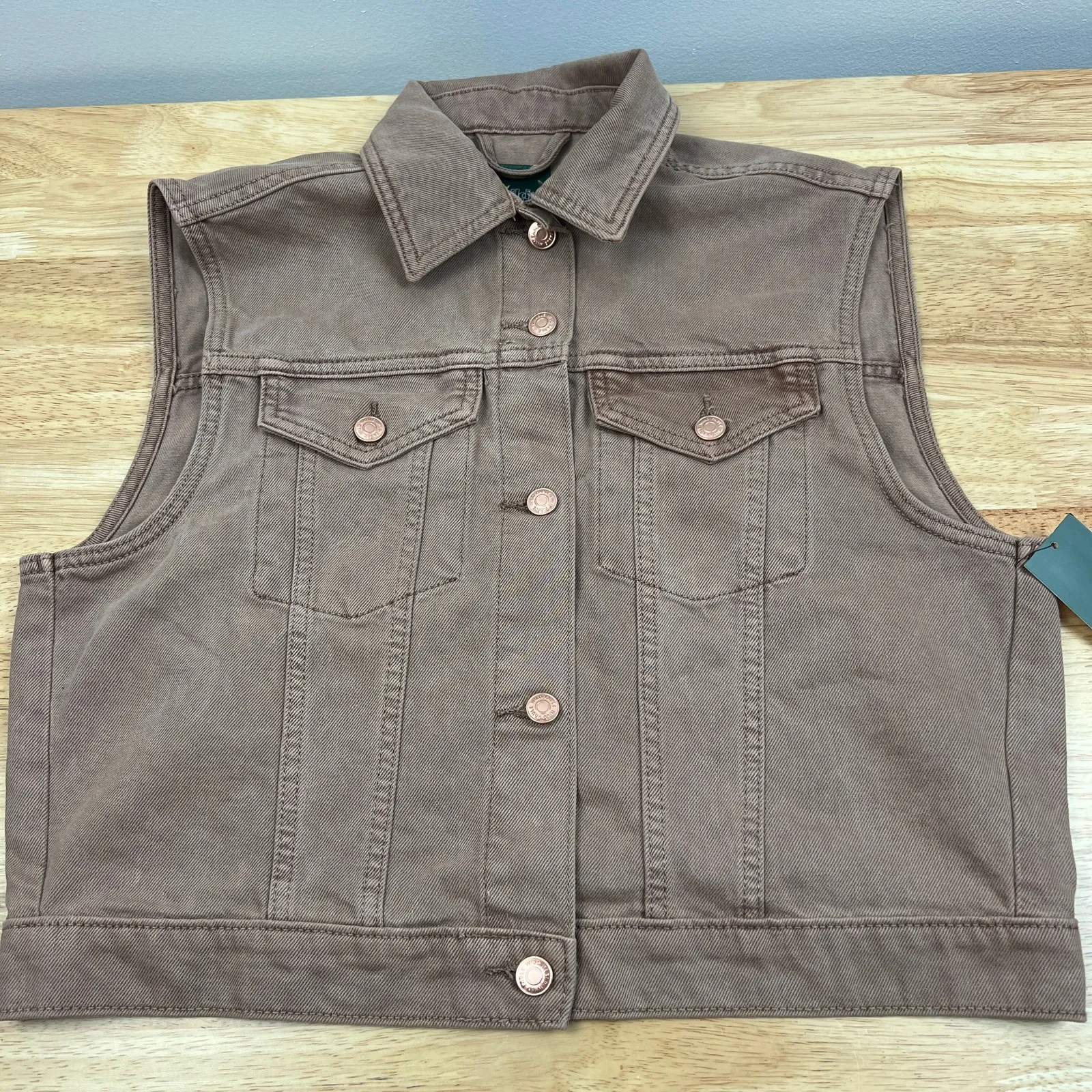Wild Fable Women's Brown Denim Mineral Dyed Trucker Vest - Size Medium - NWT - Image 8