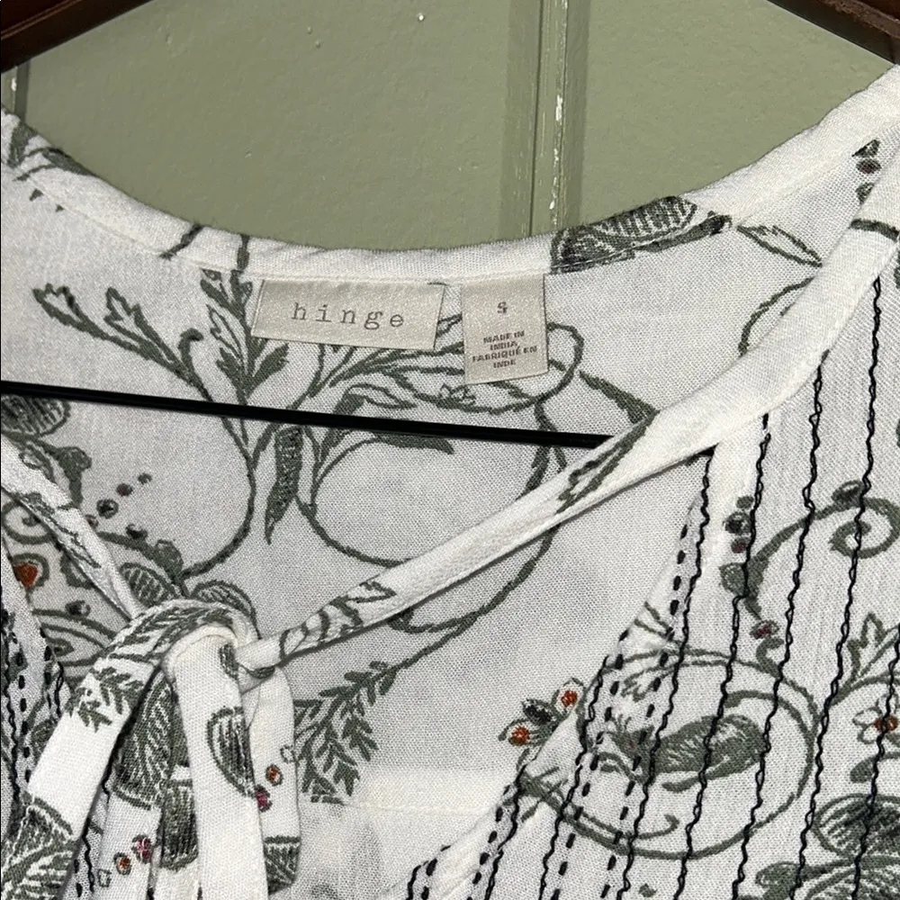 Hinge Boho Floral Top Rayon Womens Blouse Size Small V Neck - Image 6