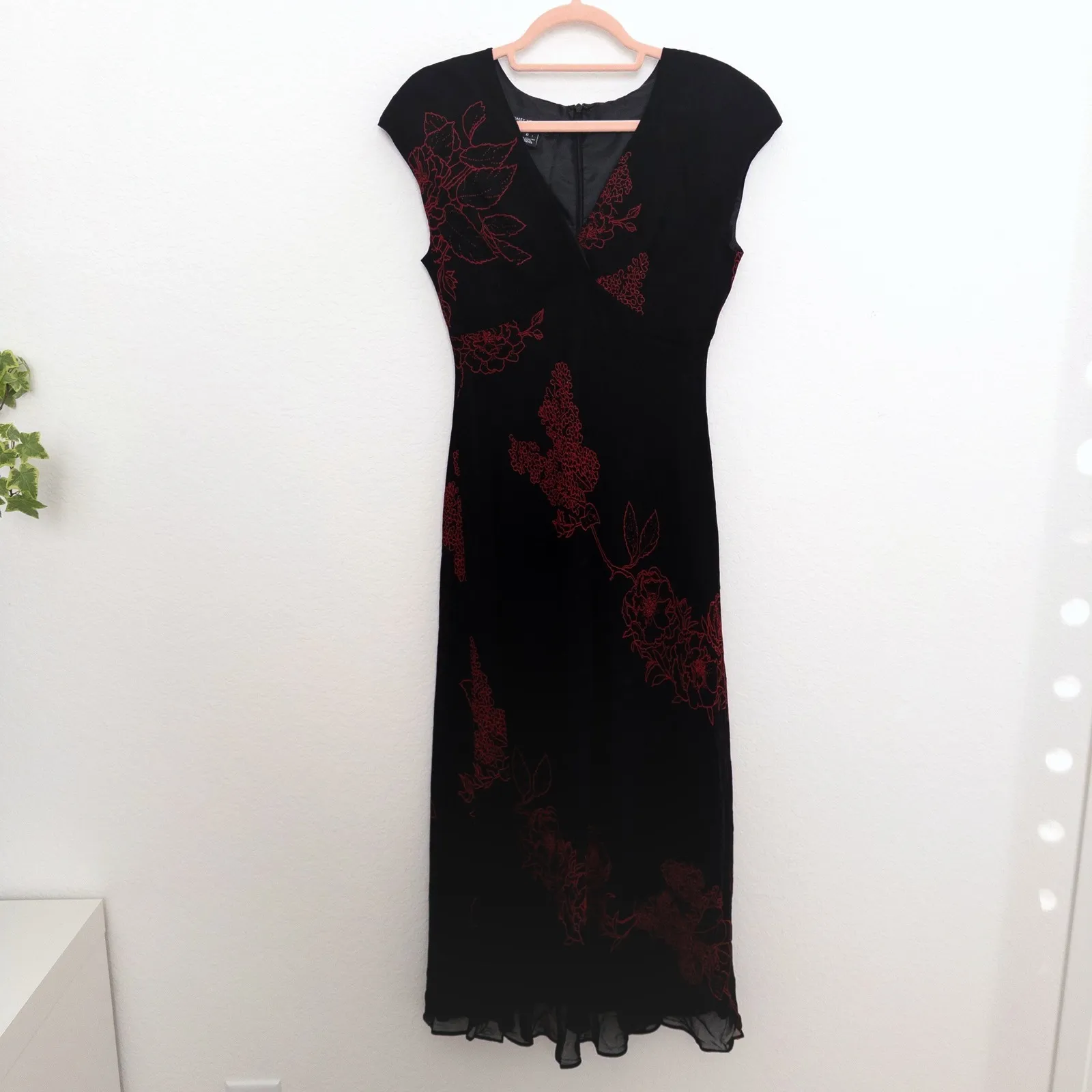 VTG Jones New York Womens Dress Size 6 Black Red Floral Midi Witchy Whimsigoth‎ - Image 2