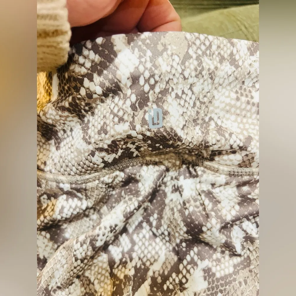 ID Ideology Women's Snake Tiered-Flounce skirt short under size XS - Image 6