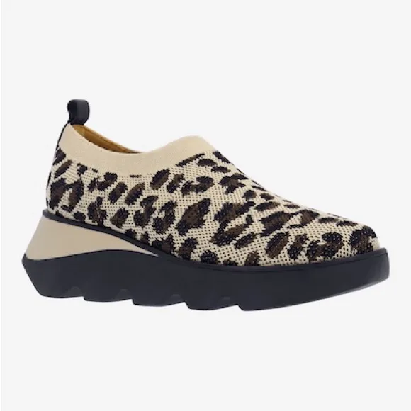 L'Amour Des Pieds Havanna Wedge Sneaker in Tan/Black Cheetah Print Size 8.5 Tan - Image 2