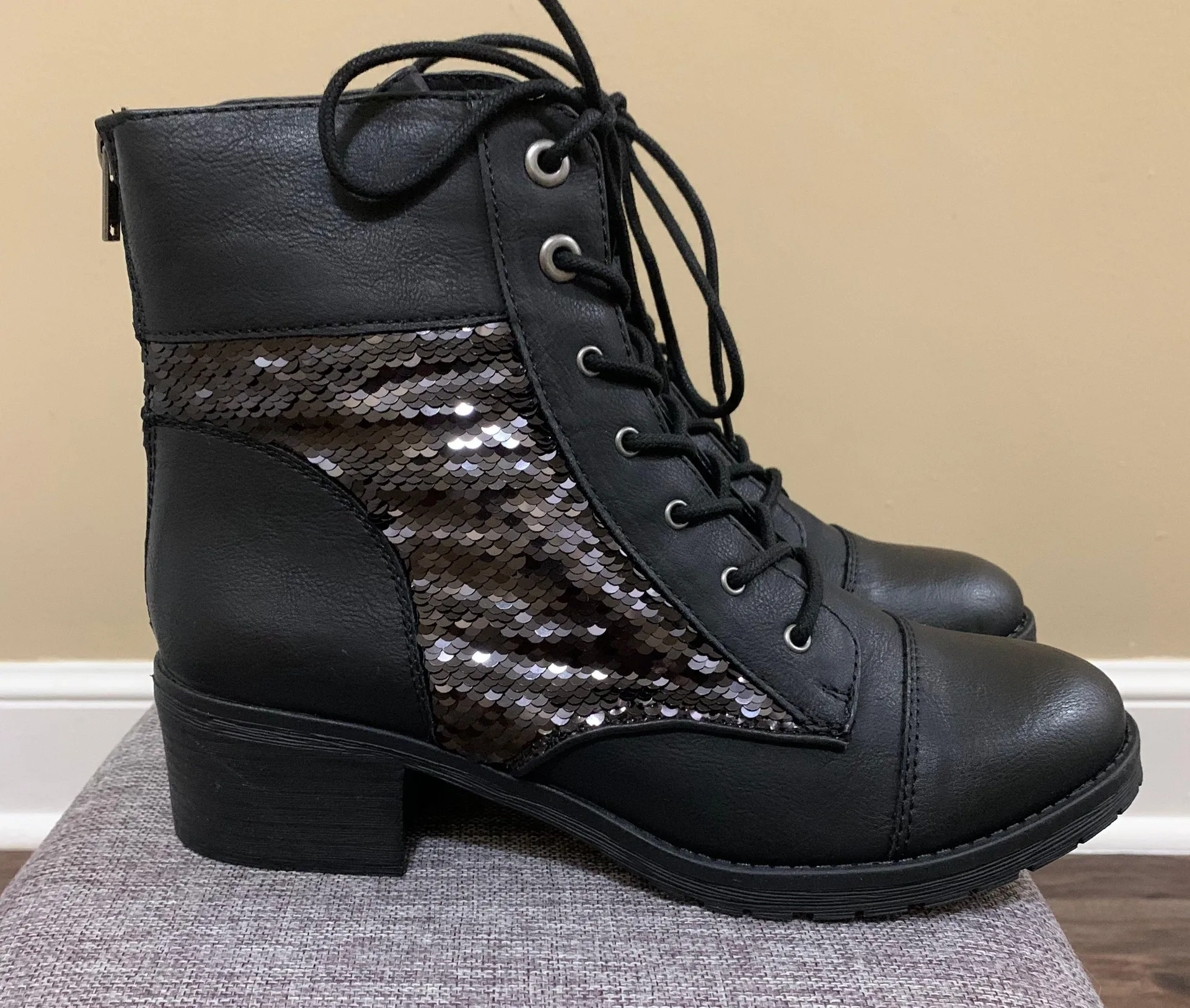 Sugar Black Sequin Klondike Combat Boots Size 10 - Image 3