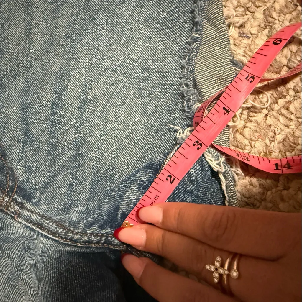 ABERCROMBIE & Fitch  Mid Rise Curve Love Boyfriend Shorts- Size 26 2 - Image 9