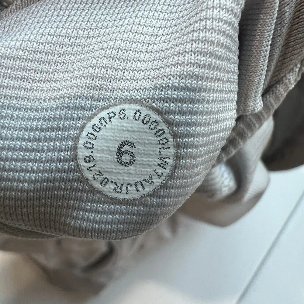 Lululemon  Hotty Hot Short Low Rise *2.5" Mini Tropical Shadow Starlight Size 6 - Image 8