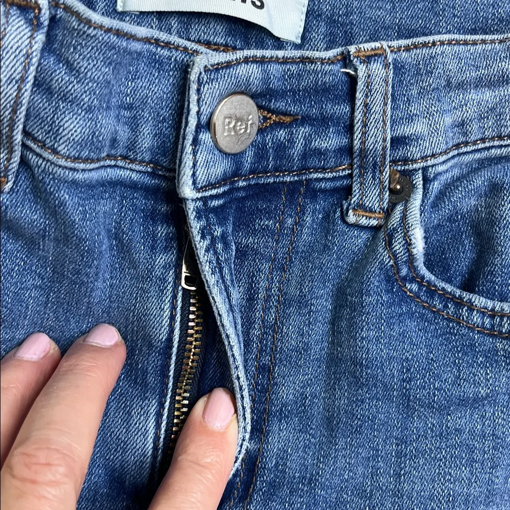 Reformation high rise skinny Destin wash blue jeans, size 23 - Image 3