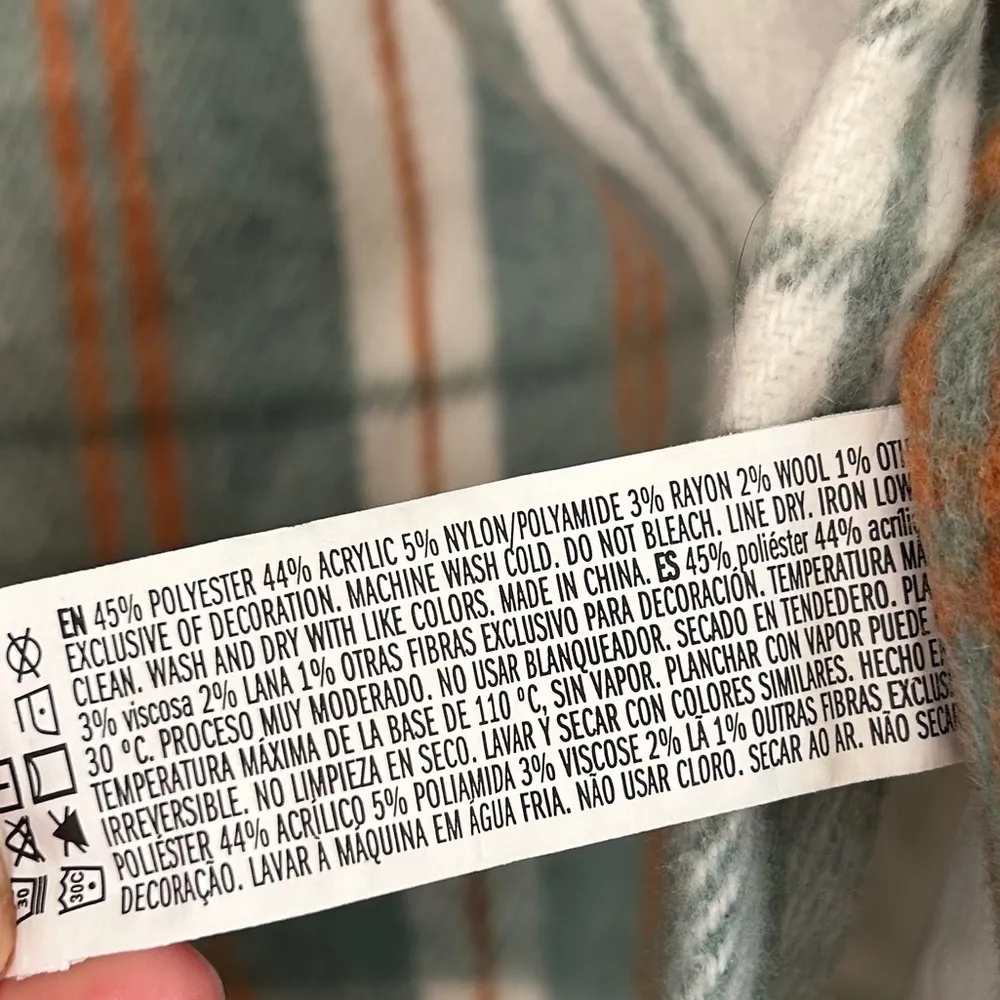 Forever 21  Cream Green Flannel Shacket Jacket Button Down Fall Comfy Oversized - Image 3