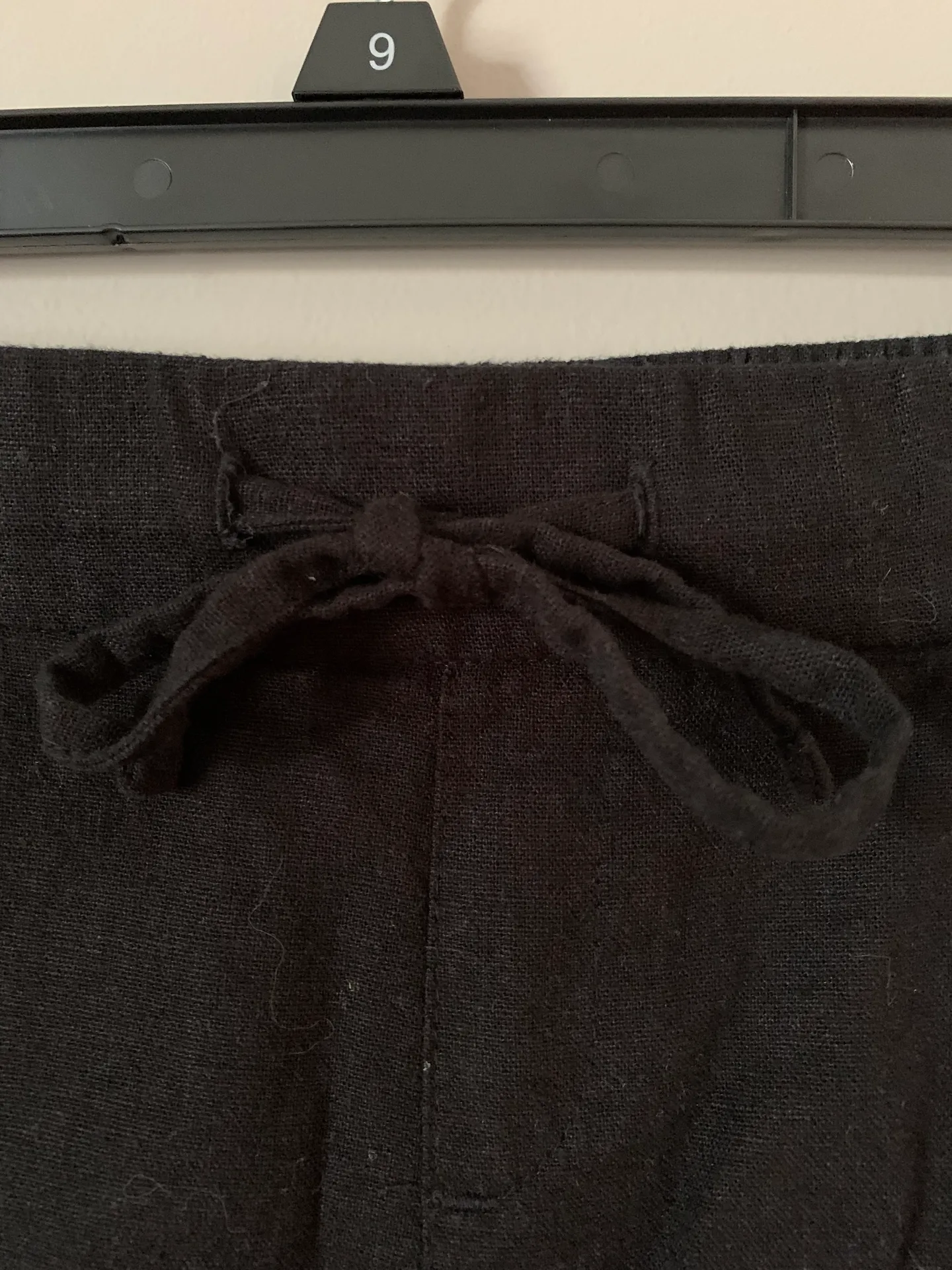 Old Navy Black & White Linen Shorts - Image 4