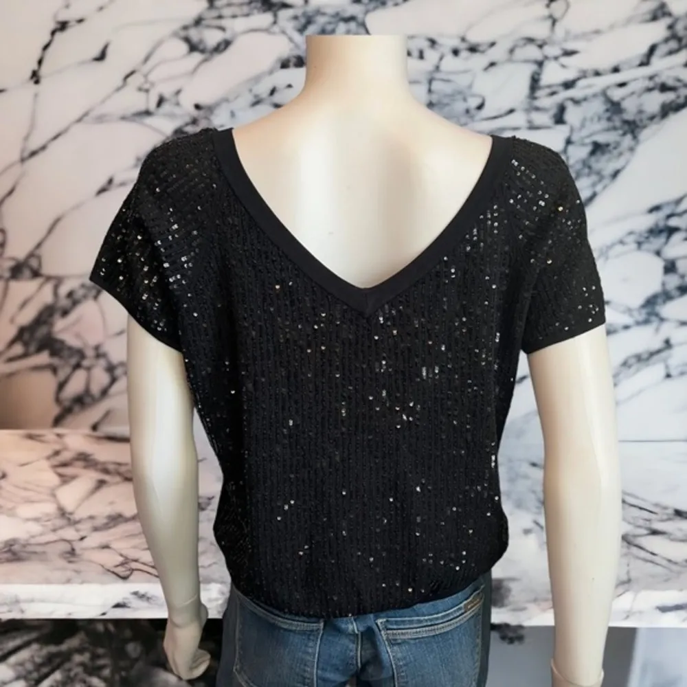 Votre Nom Black Sequin Stretch Short Sleeve Top Party Holiday Sparkly Blouse L Size L - Image 4